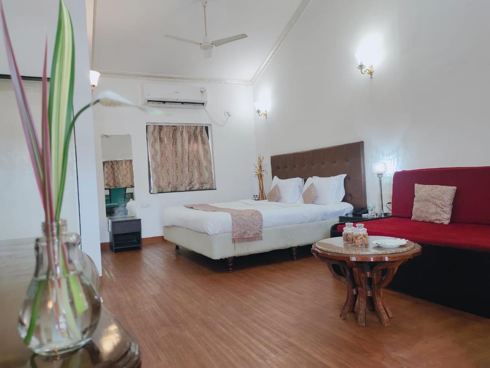 The Center Court Resort & Spa فاكا المظهر الخارجي الصورة